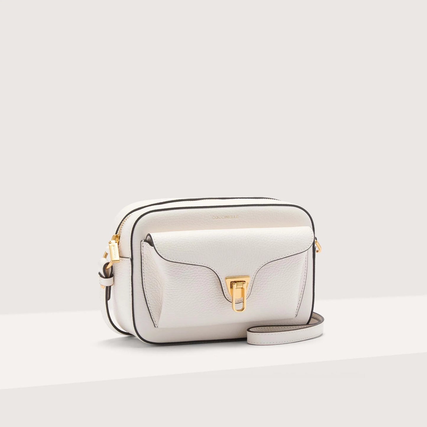 Coccinelle Beat Soft Small
