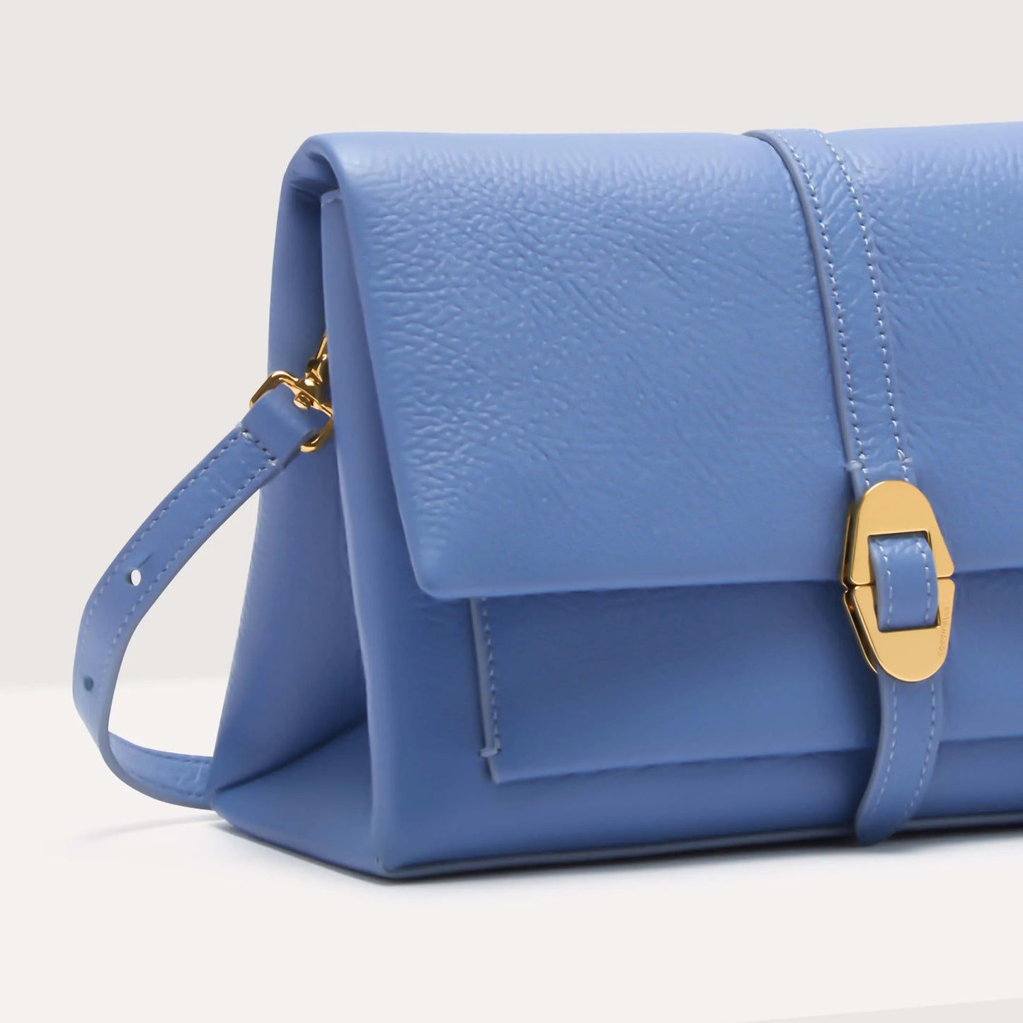 Coccinelle Dorian Small