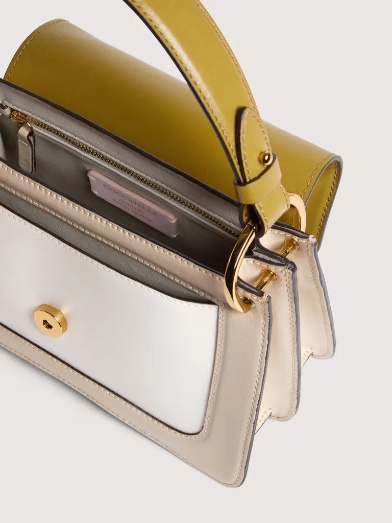 Coccinelle C-Me small